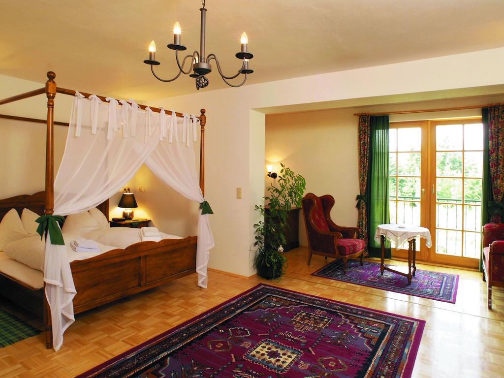Steinschalerhof Hotel Warth  ภายนอก รูปภาพ
