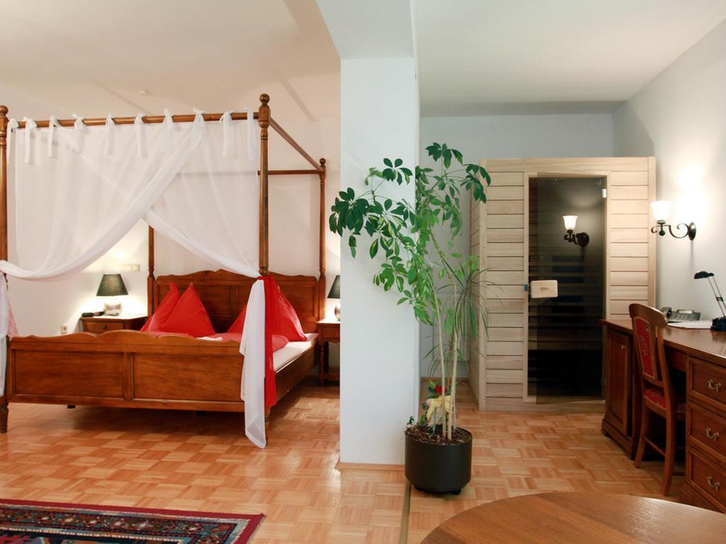 Steinschalerhof Hotel Warth  ภายนอก รูปภาพ